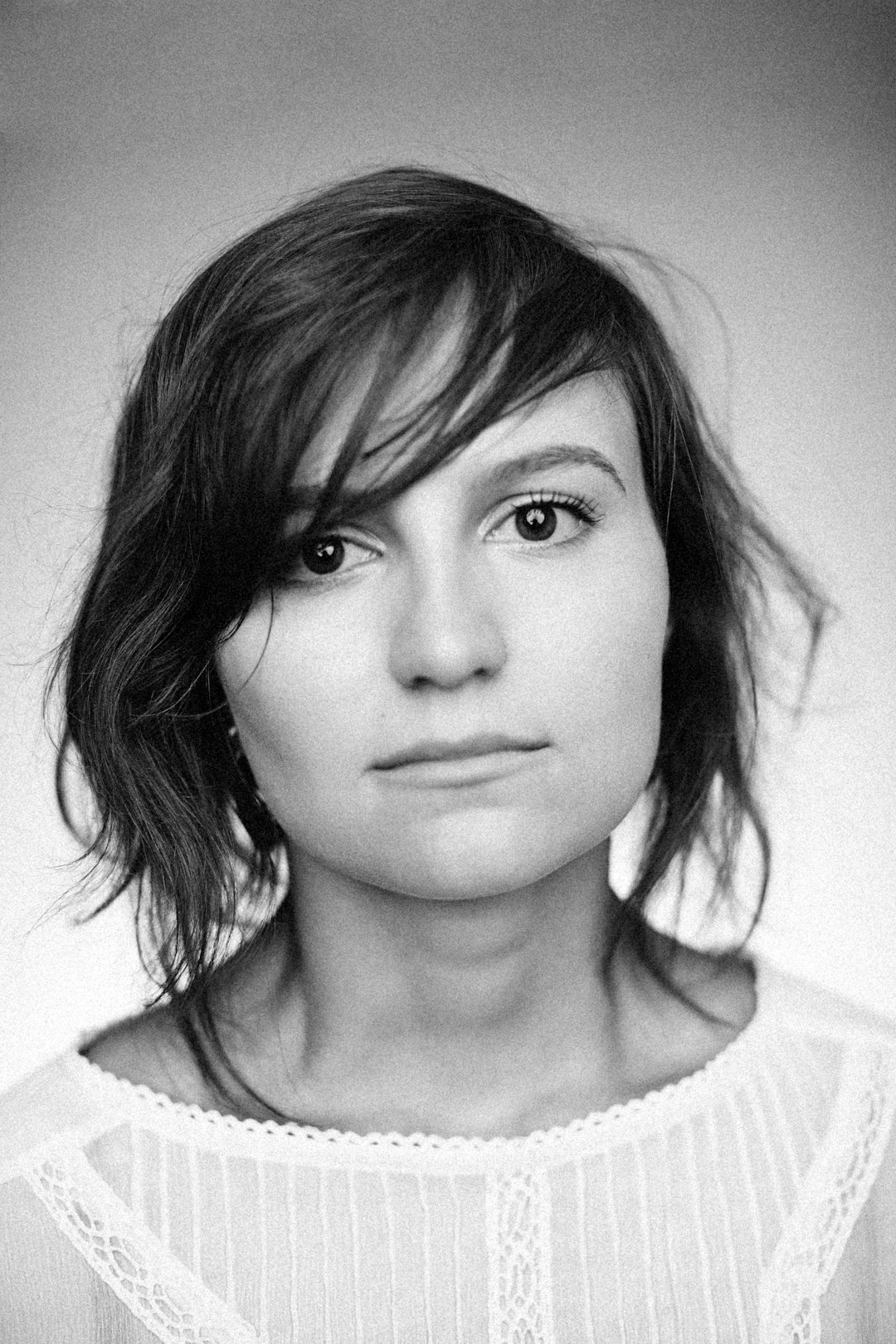 Woman over 40 with a fresh textured bob haircut